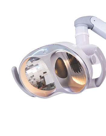 SILVERFOX 8000B-CRS0 Basic – Стоматологическая установка с нижней подачей и мягкой обивкой